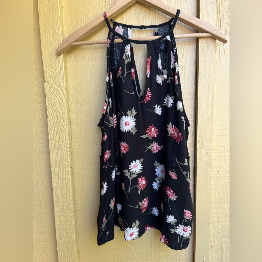 American Eagle Black Floral Tank Top size S